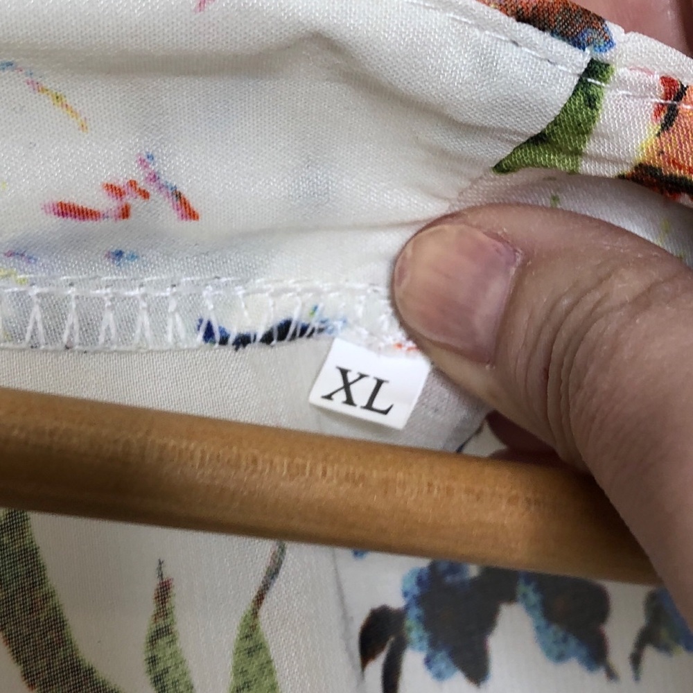 Floral Kimono- size XL - Picture 6 of 7